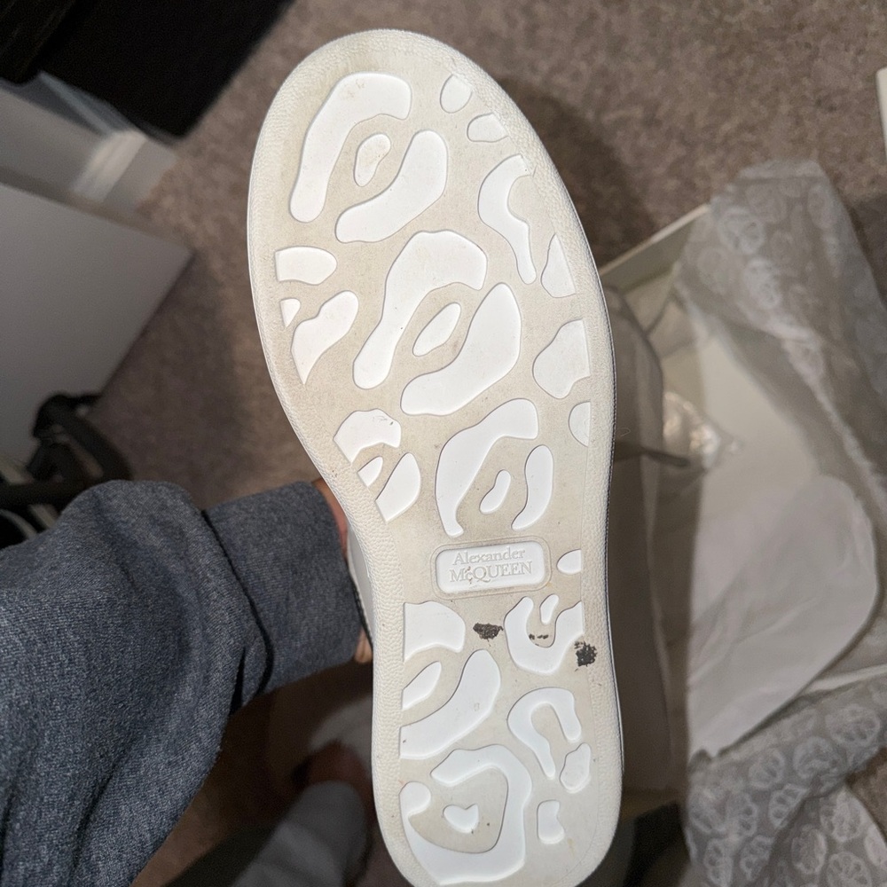 Alexander McQueen White Leather Sneakers with Black Heel Tab - Picture 6 of 9